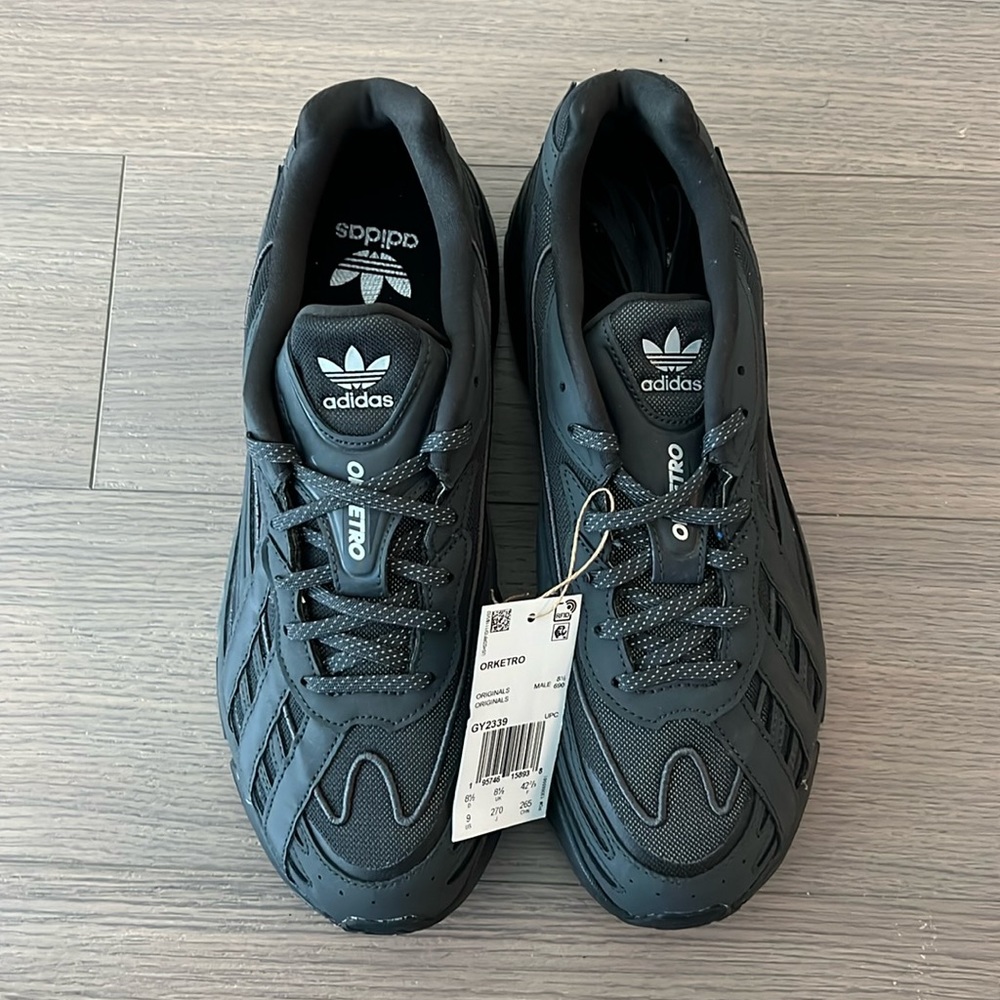 Black Adidas Orketro